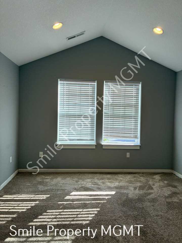 19414 Se River Rd - Photo 7 of 16