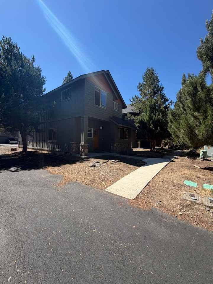 16590 Daisy Pl - Photo 2 of 3