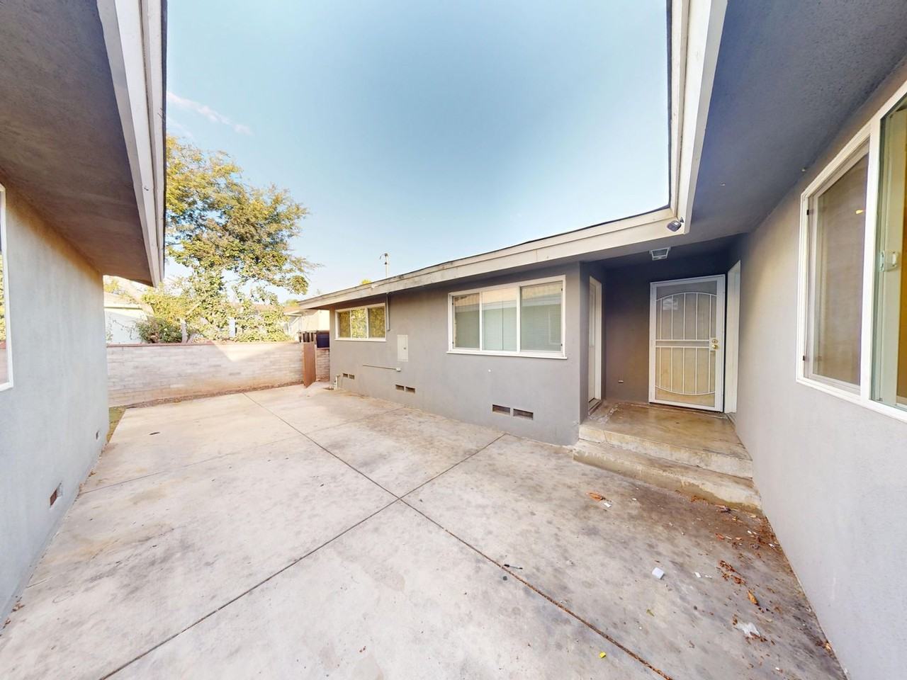 6180 Mary Lane Dr - Photo 4 of 24