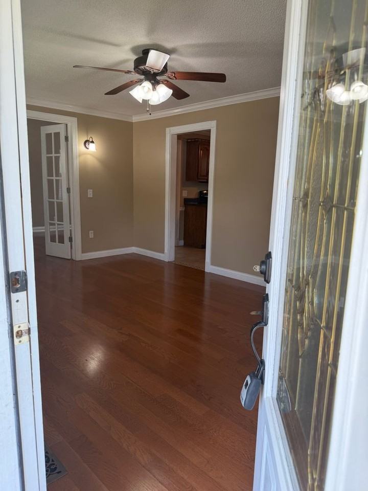 4134 E Freedom Cir - Photo 3 of 24