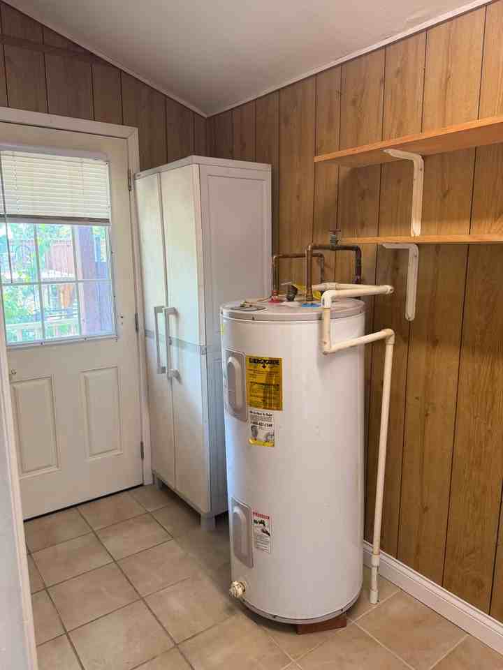 4134 E Freedom Cir - Photo 7 of 24