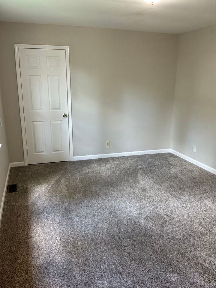 2853 Meadowlark Ave - Photo 6 of 12