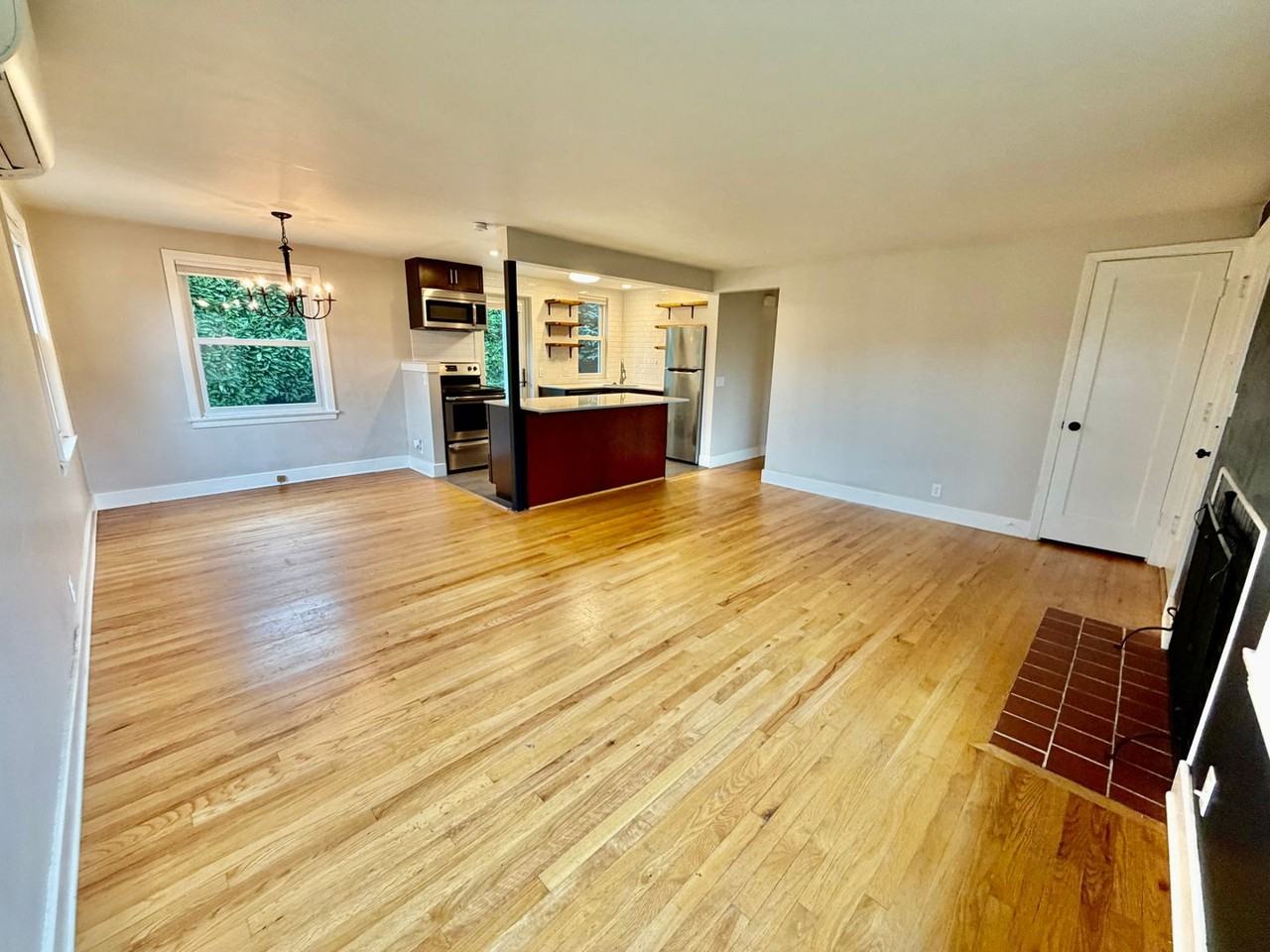 2115 33rd Ave W - Photo 5 of 21