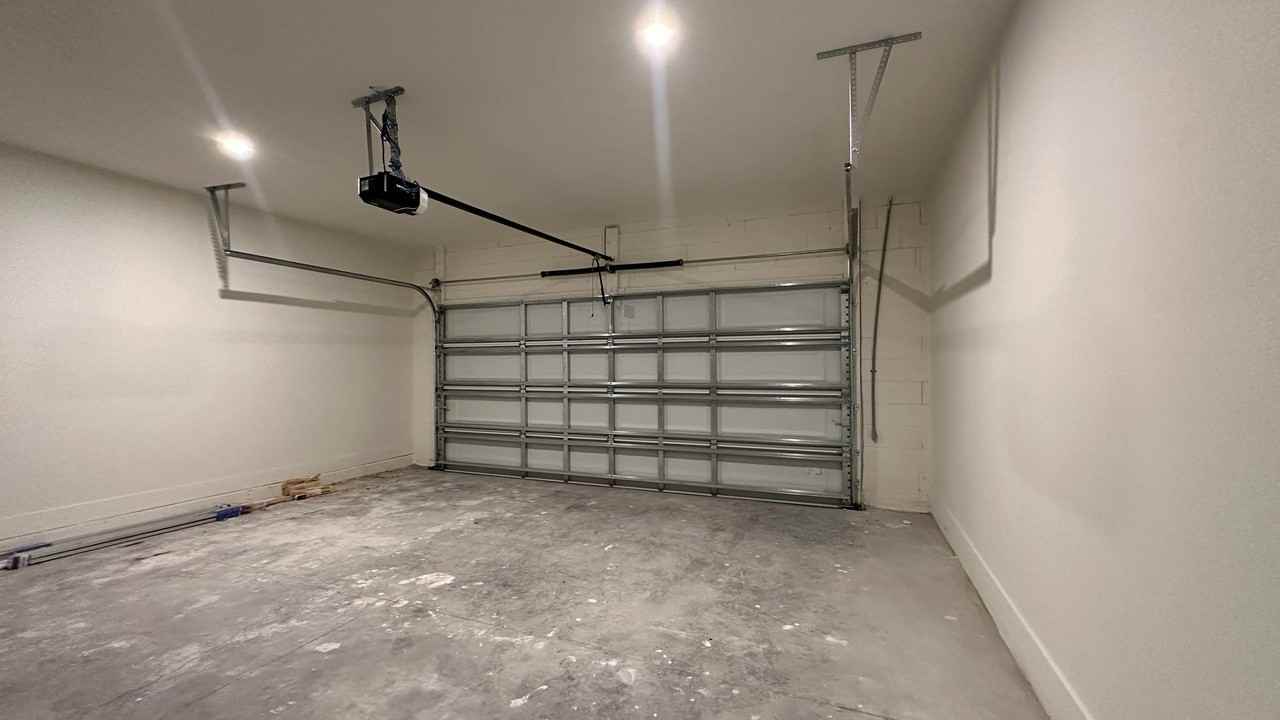 298 Ne Triplet Dr - Photo 6 of 39