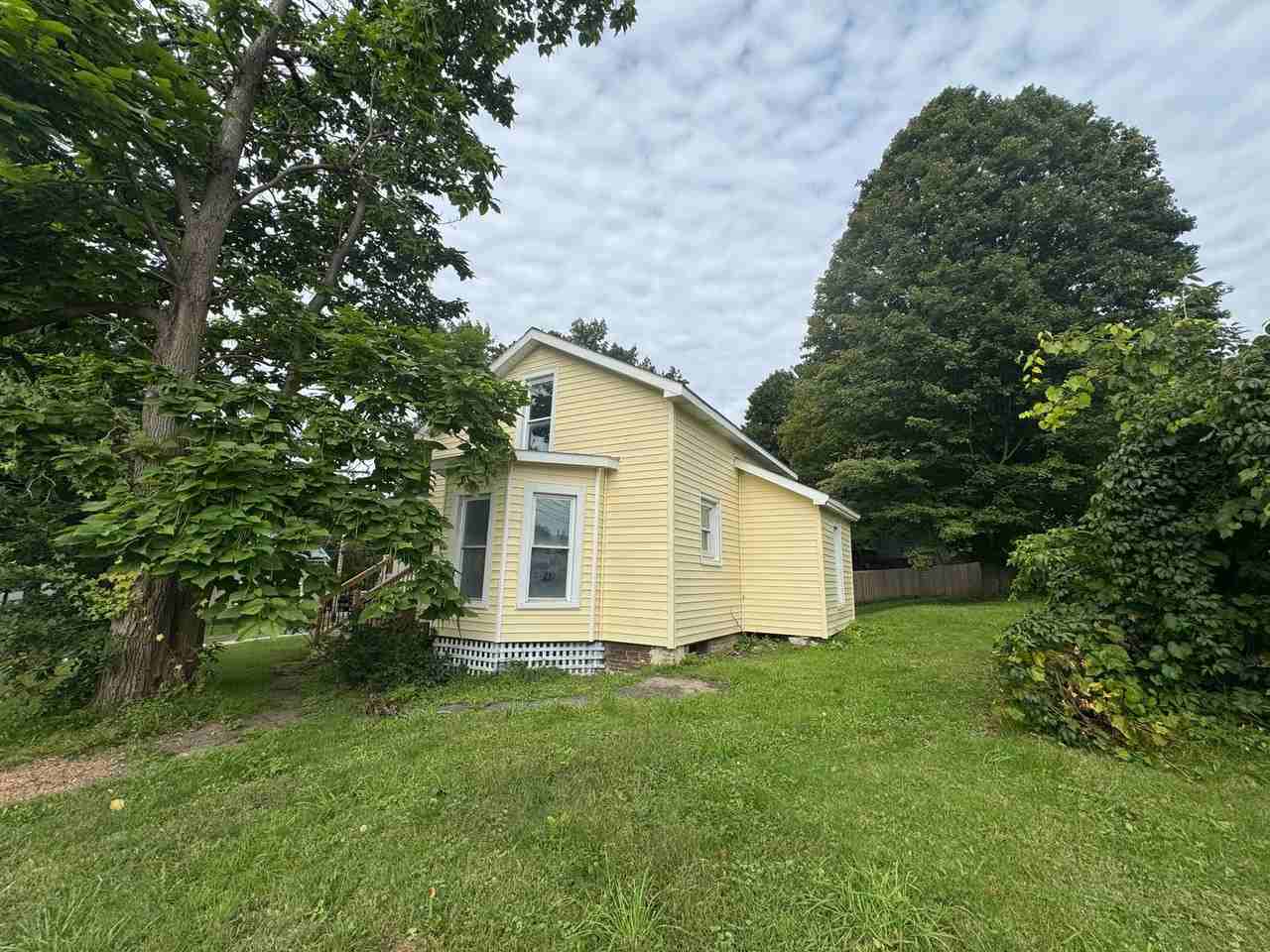 42 Bridge St - Photo 2 of 19