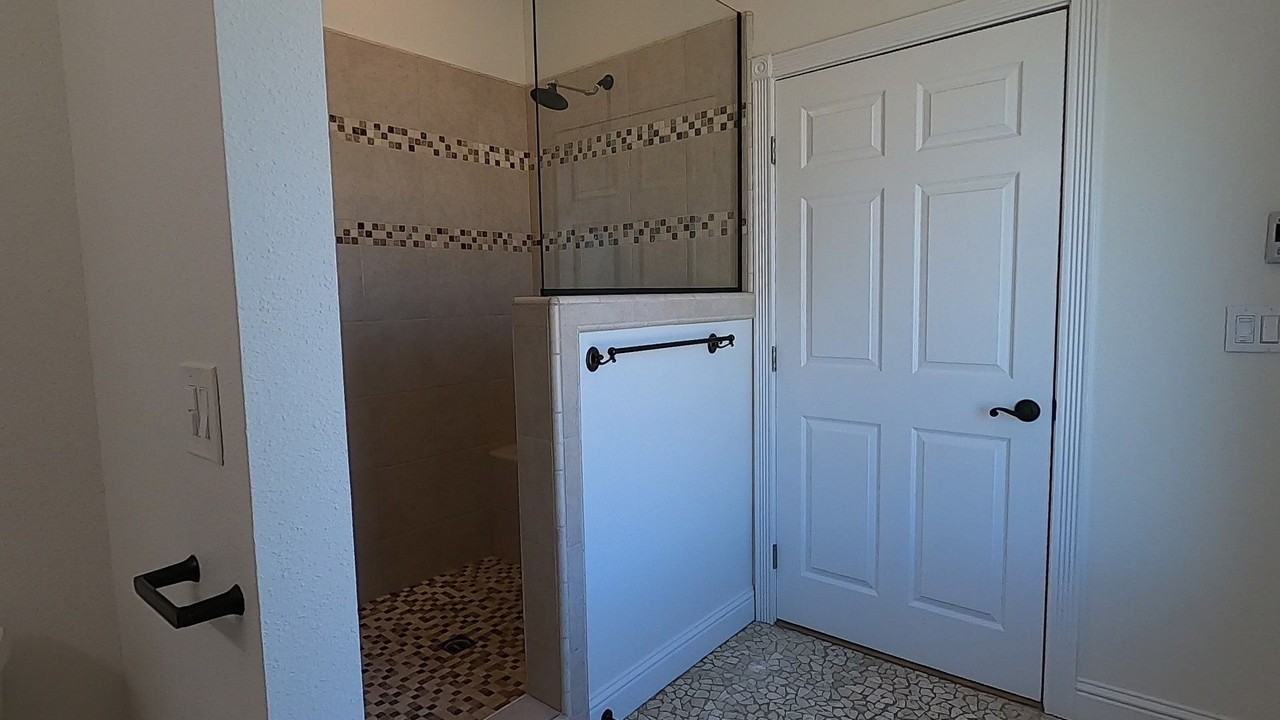 1439 Huntoon St - Photo 5 of 27