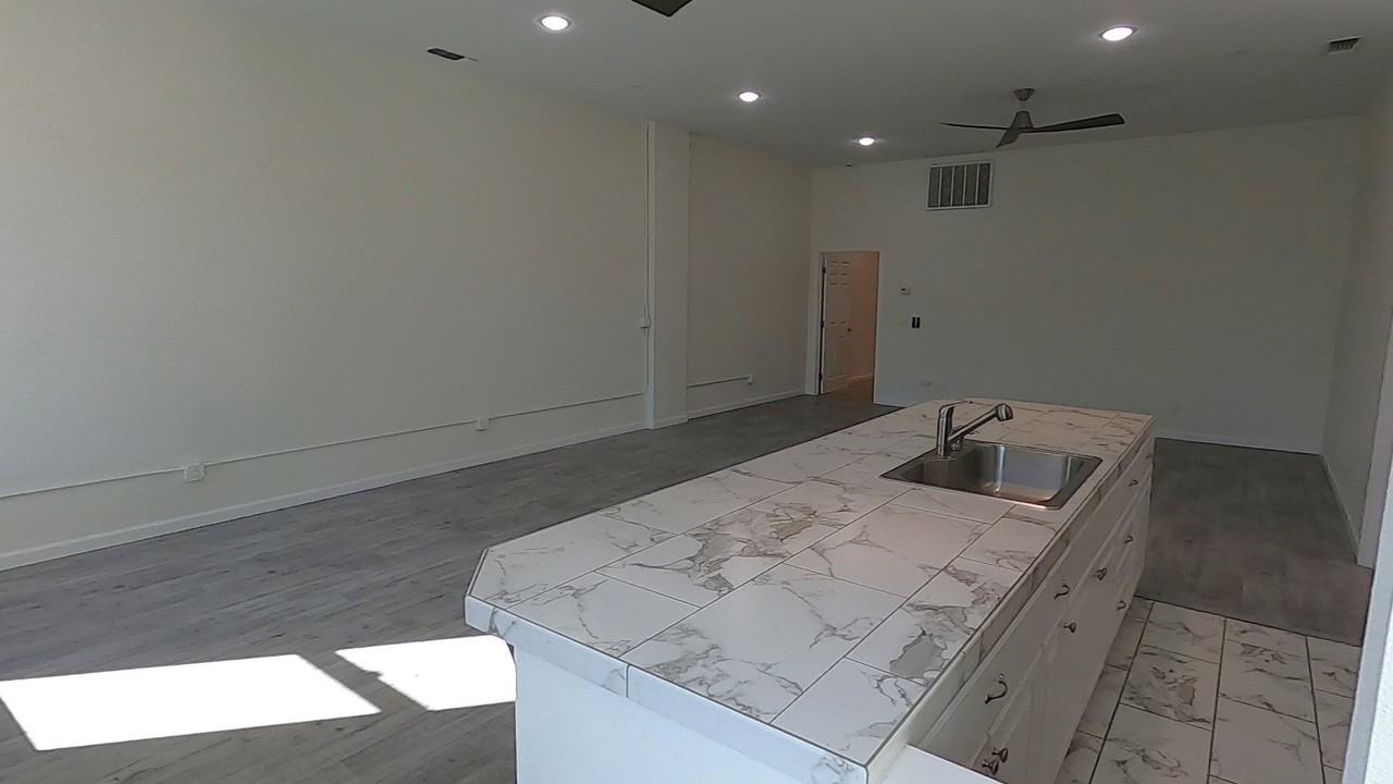 1439 Huntoon St - Photo 6 of 27