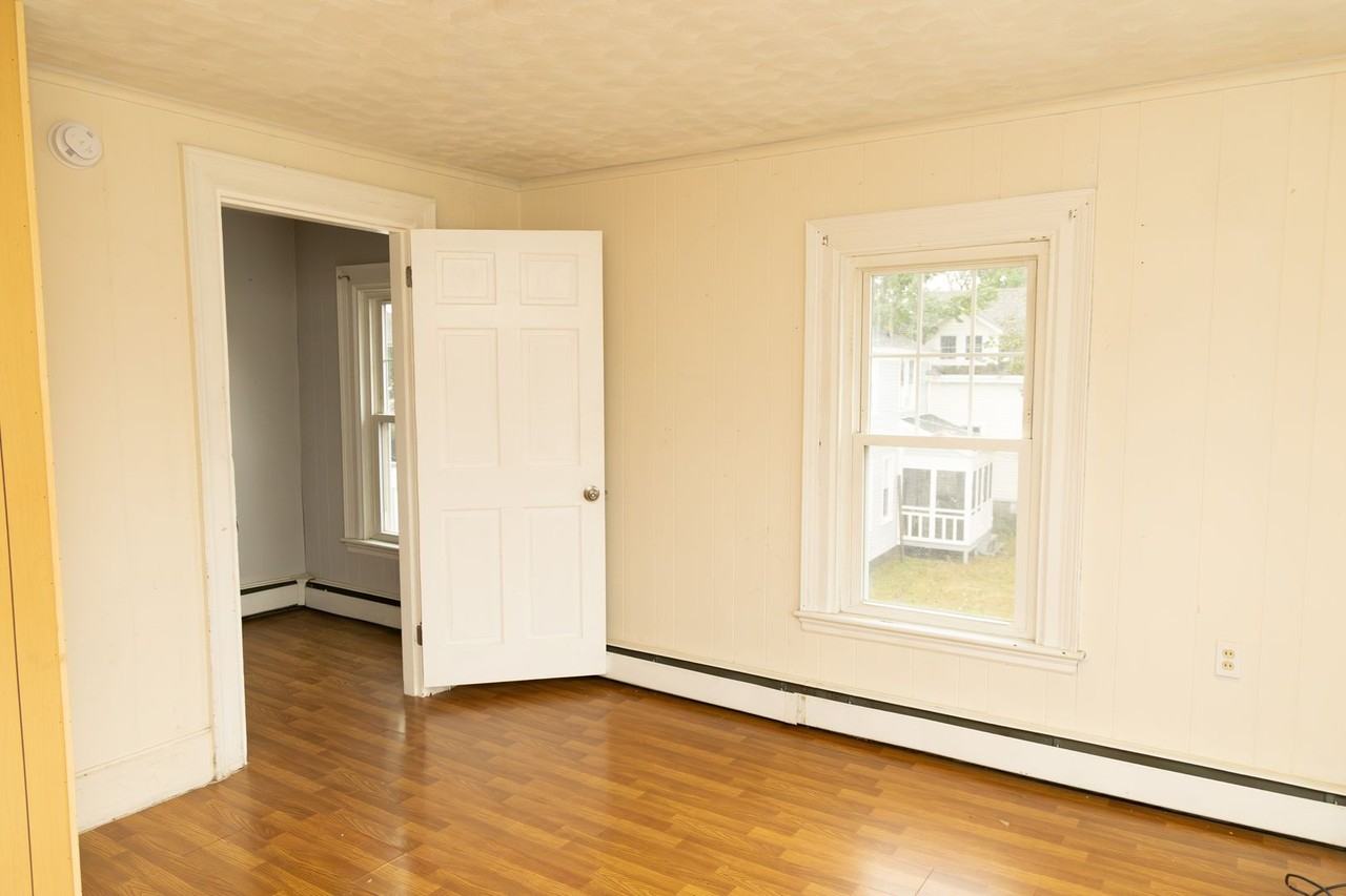 175 Alfred St - Photo 4 of 19