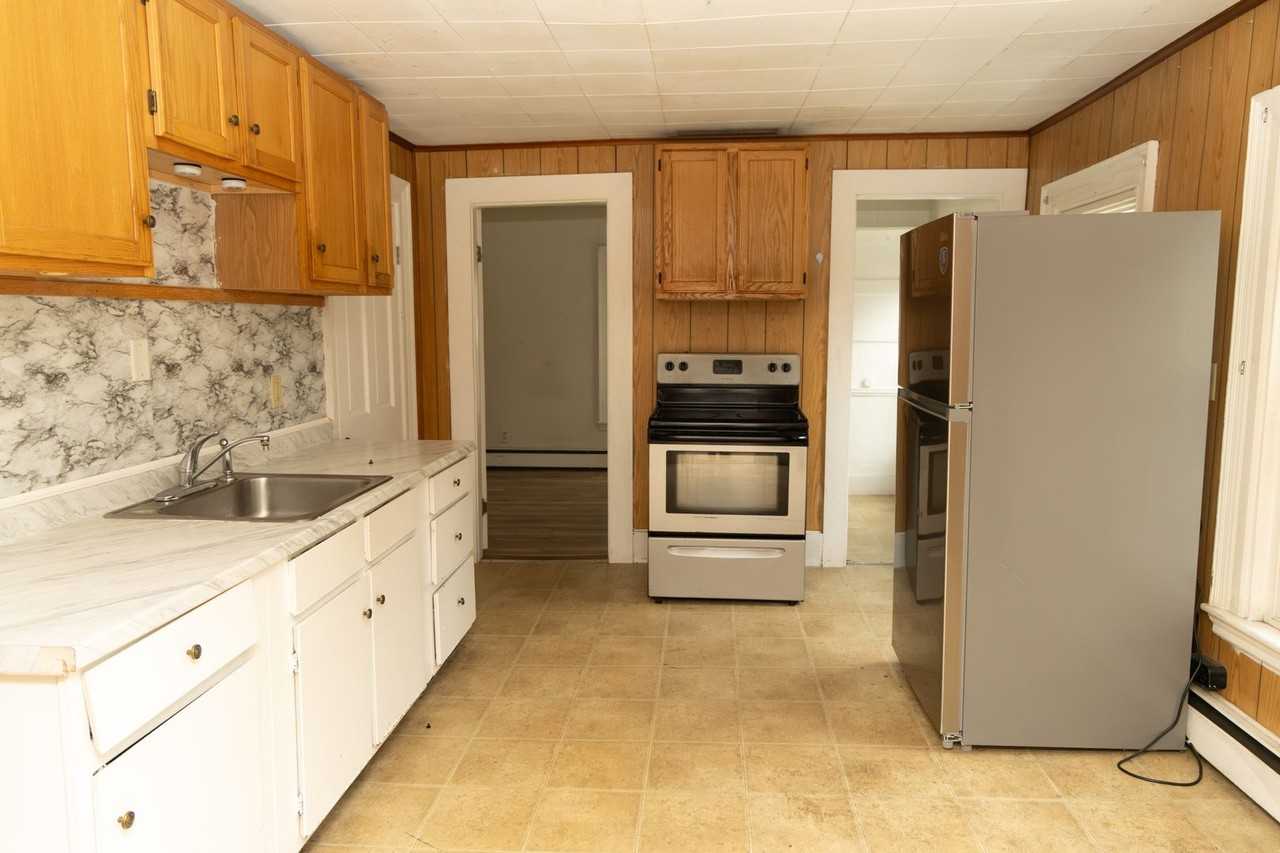 175 Alfred St - Photo 7 of 19