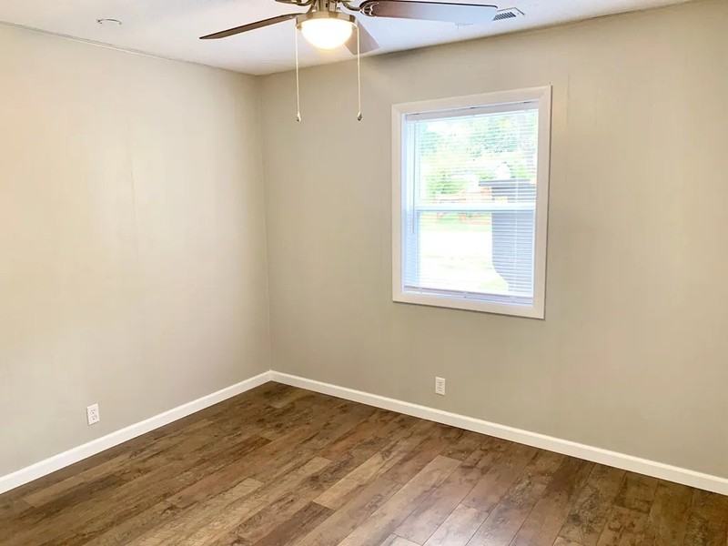 115 Rader St #1 - Photo 5 of 10