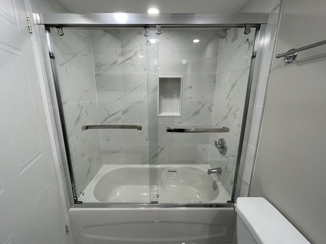 350 Webb Dr - Photo 3 of 17