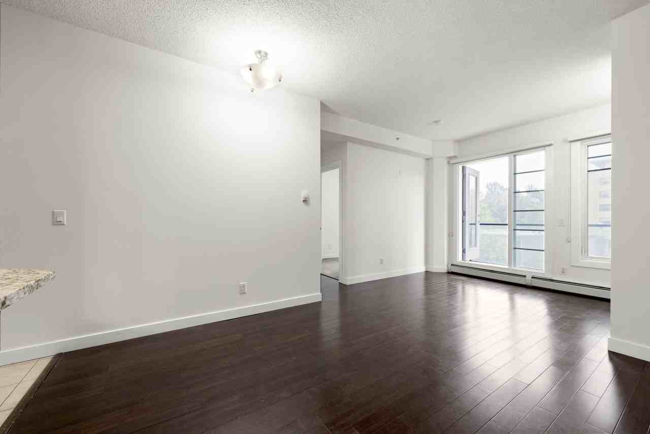 108 25 Ave Sw - Photo 7 of 16