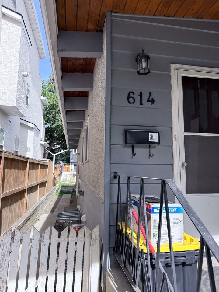 614 56 Ave Sw Lowr 2