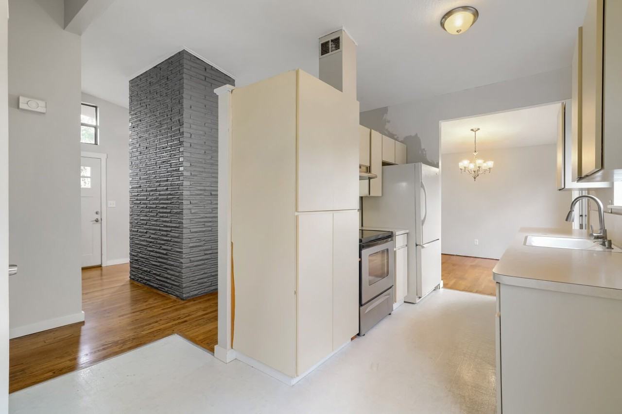 5207 216th St Sw - Photo 4 of 12