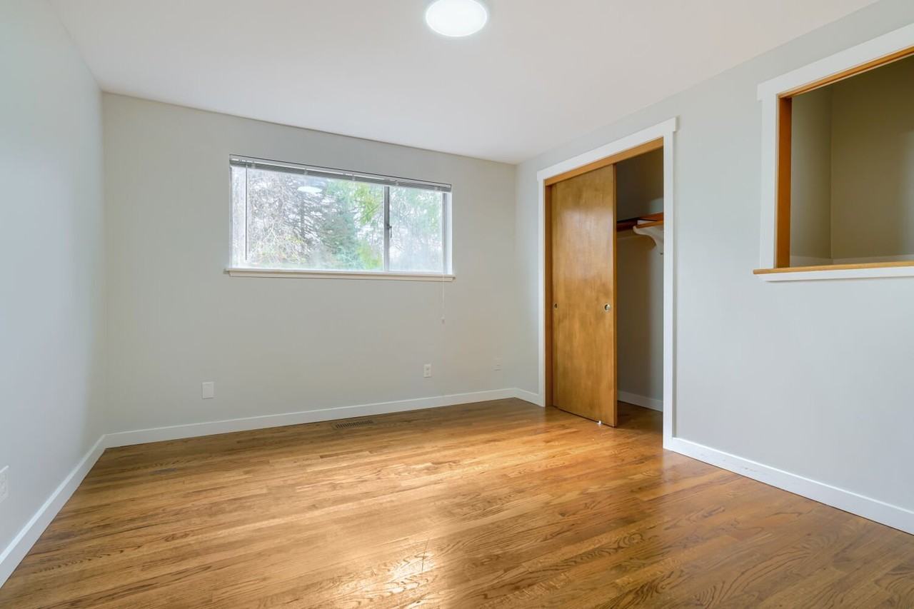 5207 216th St Sw - Photo 6 of 12