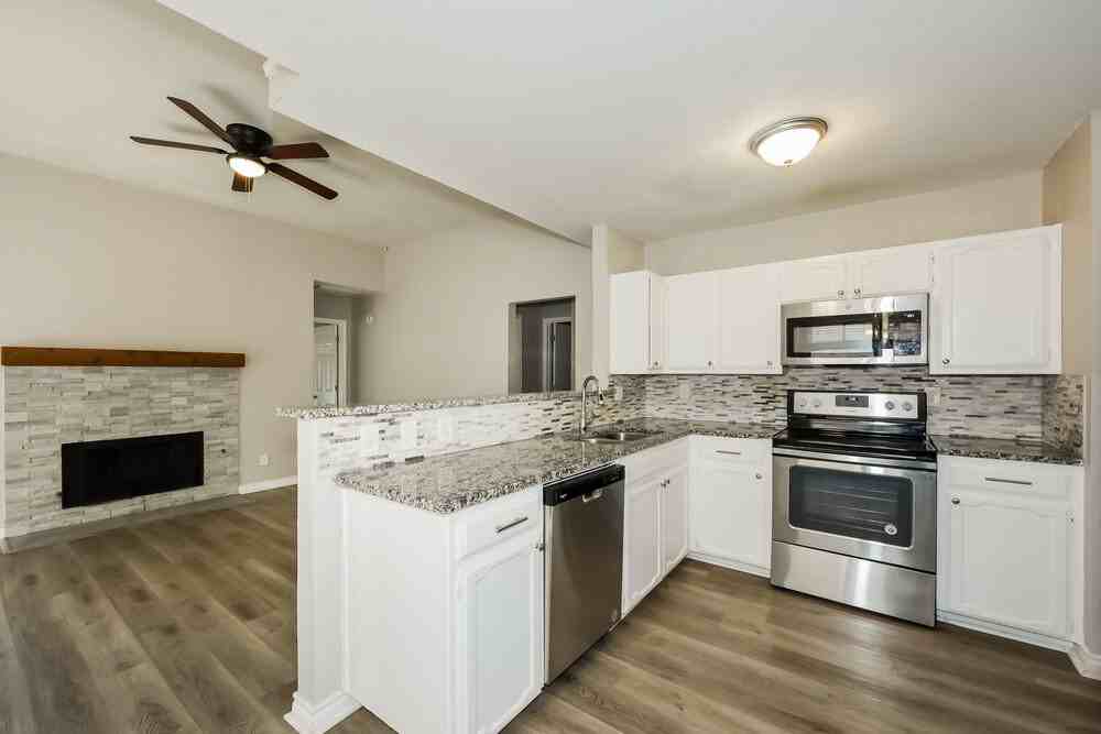 522 Chancellorsville Dr - Photo 7 of 16