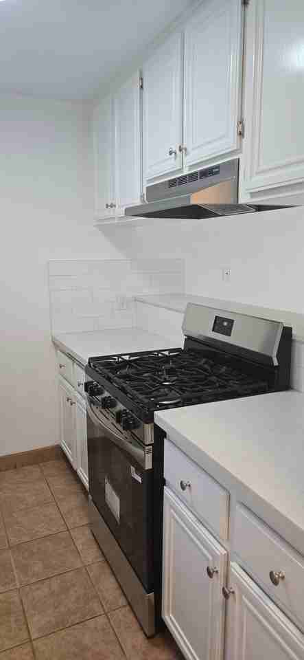 580 Nebraska Ave #3 - Photo 4 of 12