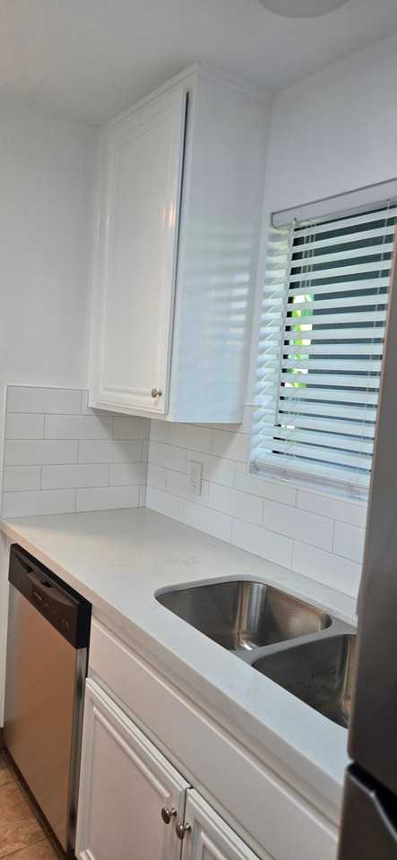 580 Nebraska Ave #3 - Photo 6 of 12