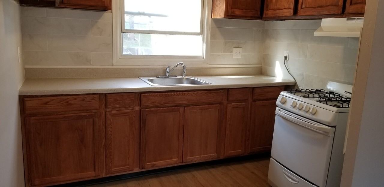 385 Stuyvesant Ave #385-2BD - Photo 3 of 6