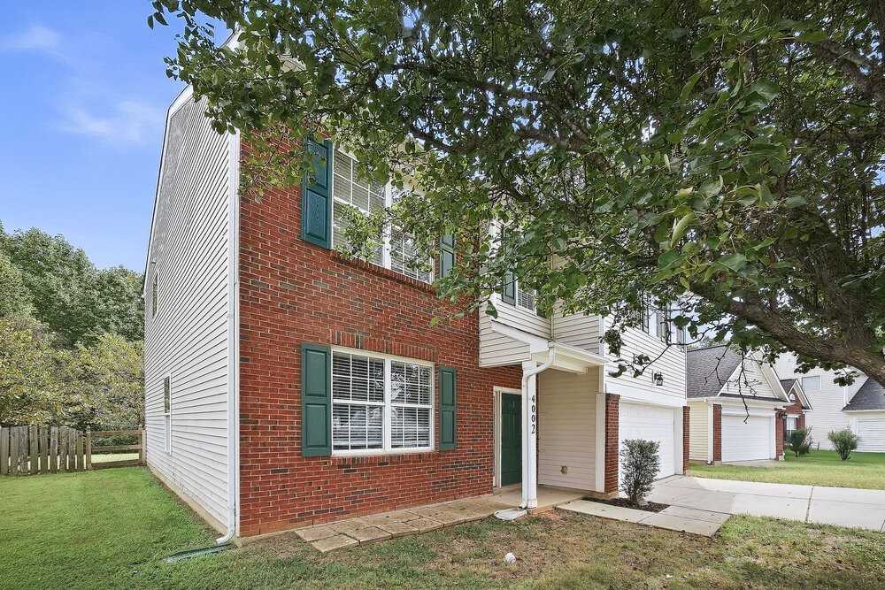 4002 Chimney Wood Trl - Photo 4 of 17