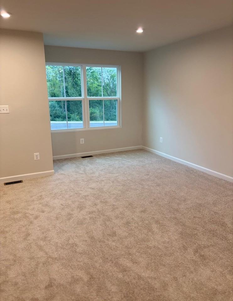 761 Hisey Ave - Photo 5 of 5