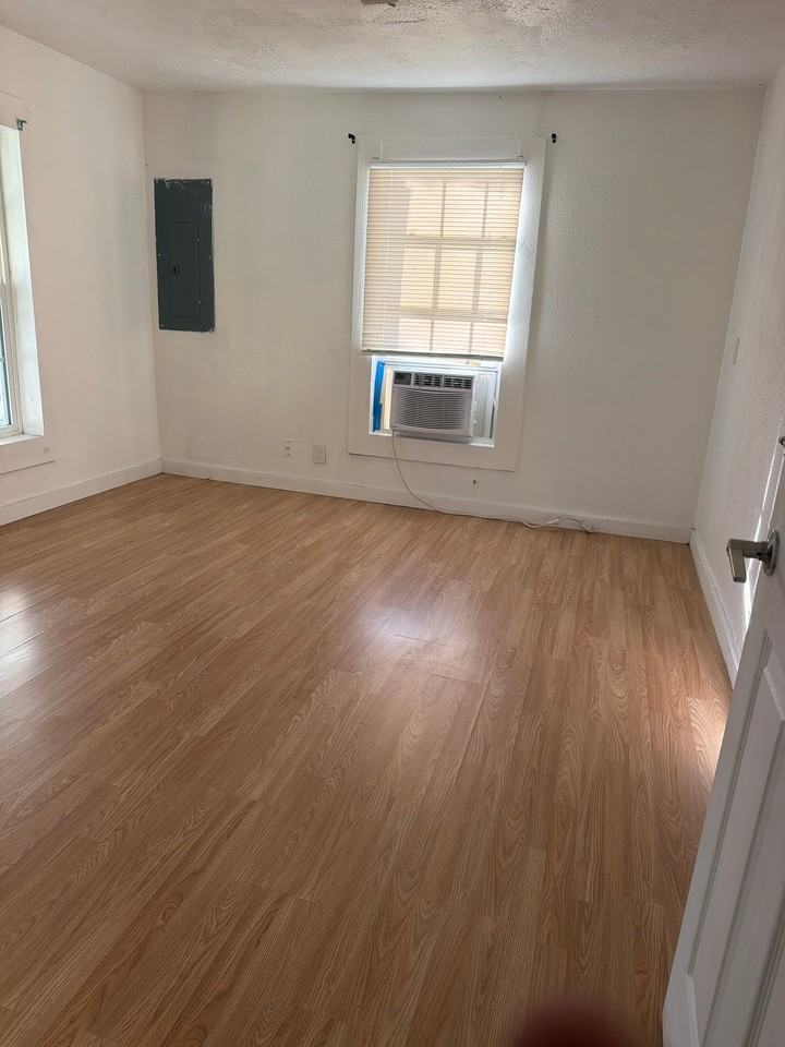 114 Melton St - Photo 6 of 14