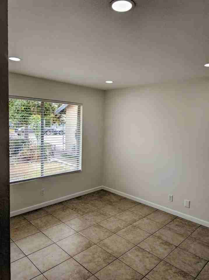 11242 Nalco St - Photo 2 of 18