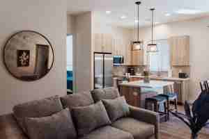 featured image of 627 E Rosser St