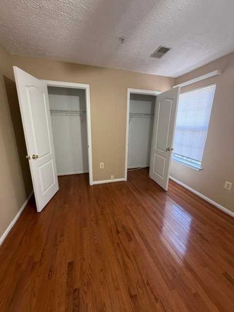 9020 Lake Largo Dr - Photo 3 of 11