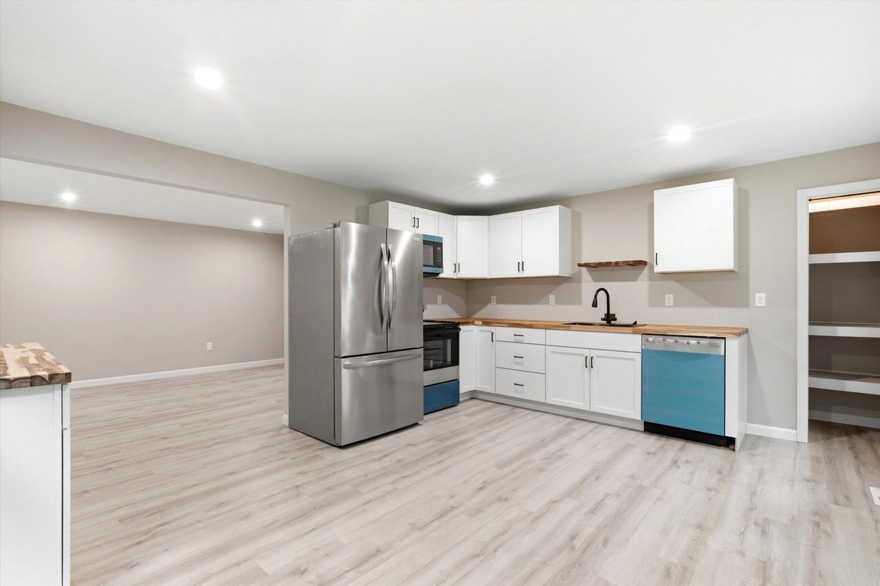 182 Buck St #A - Photo 6 of 15