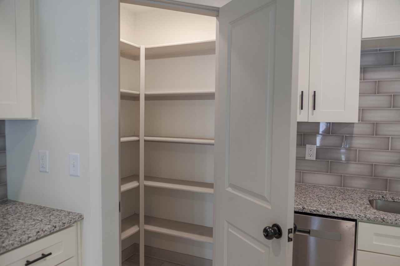 1336 S Pope Ave - Photo 5 of 20