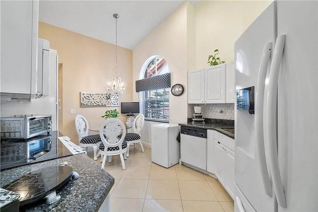 8583 Jade Dr #8583 - Photo 2 of 18