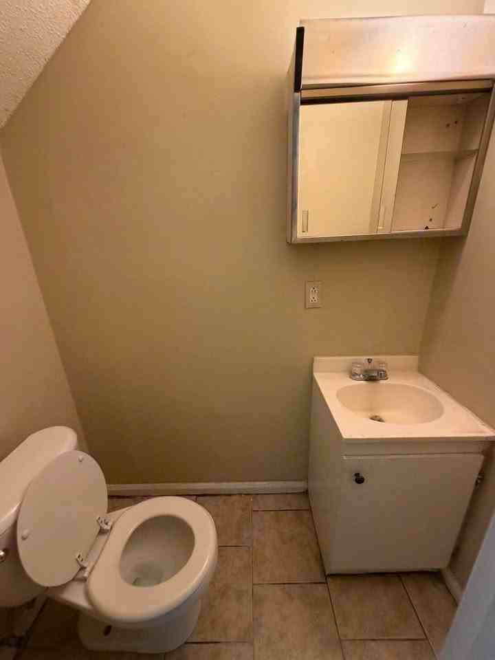 601 16th Ave #A - Photo 7 of 13