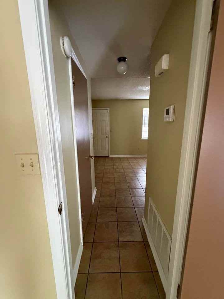 2307 N Davis St #G - Photo 6 of 12