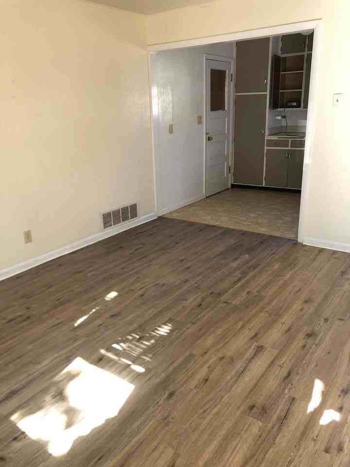 204 W 9th St #204 - Photo 3 of 17