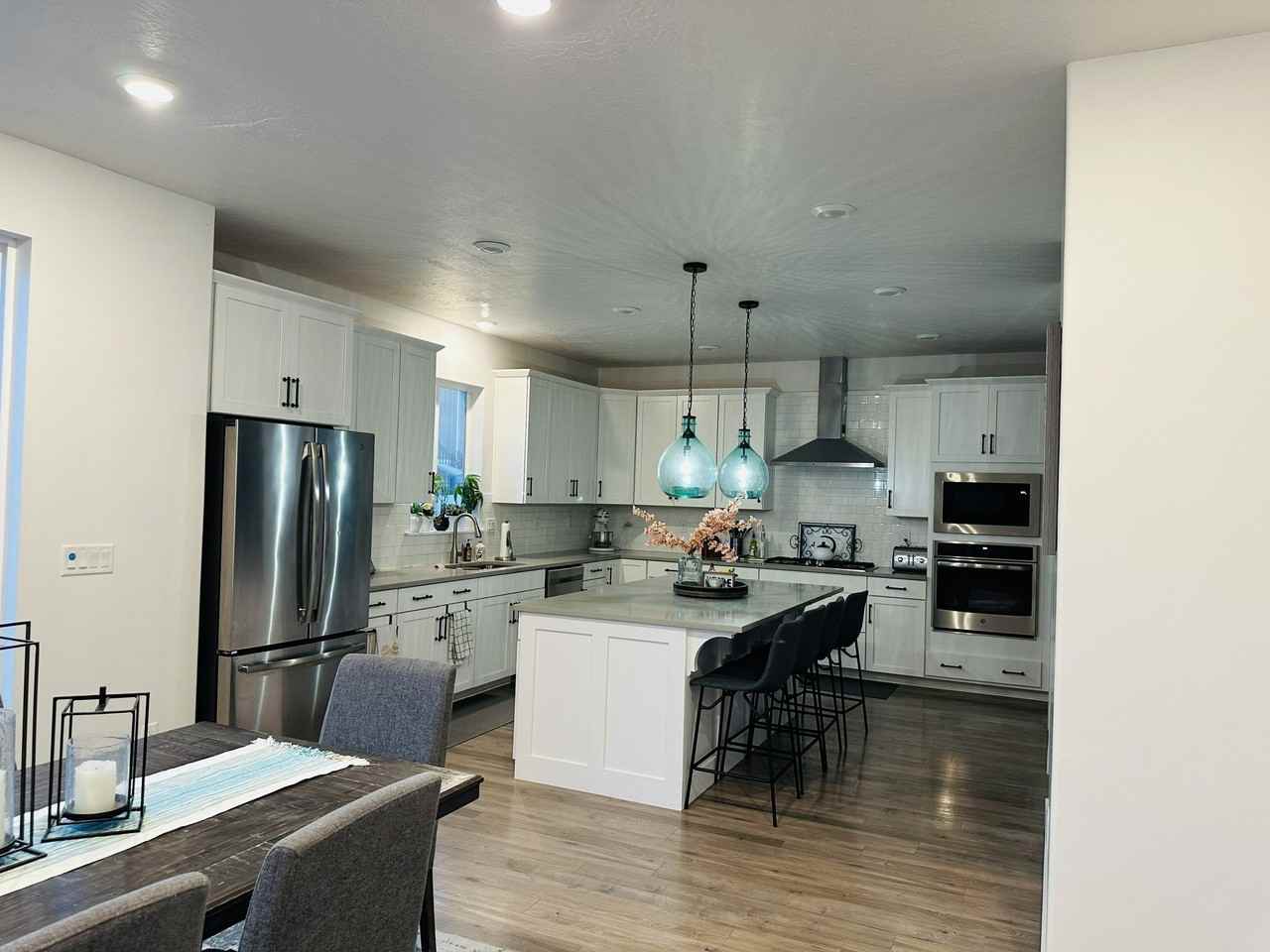 15455 South Revolutionary Way Bluffdale Ut - Photo 3 of 12