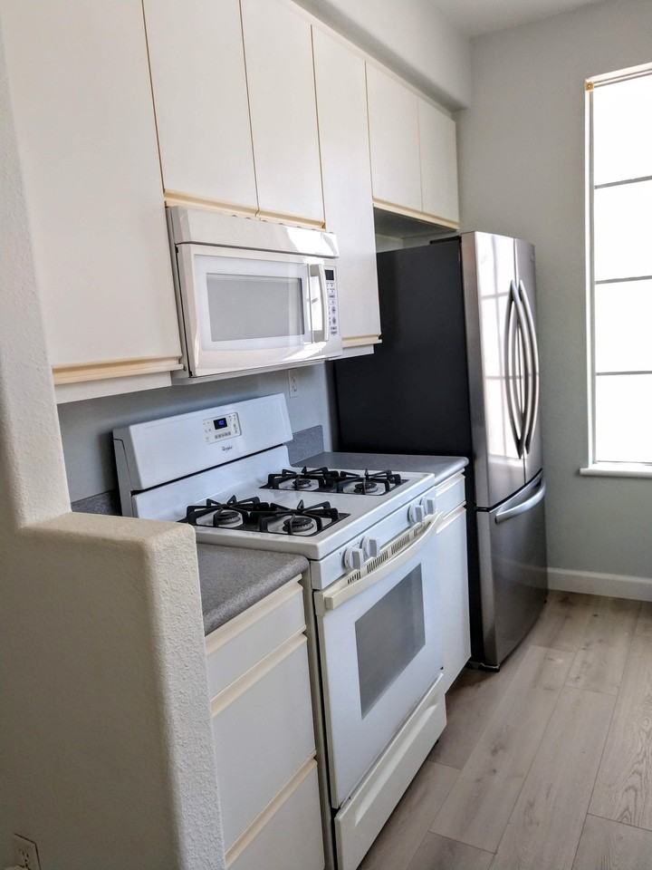 3601 Bernwood Pl #72 - Photo 5 of 13