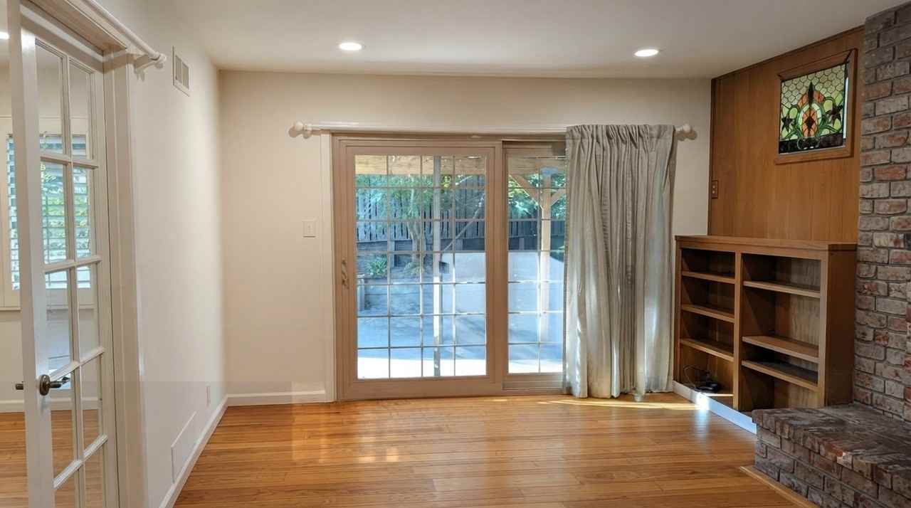 7570 Normandy Way - Photo 4 of 11