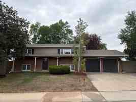 featured image of 1208 Sycamore Dr