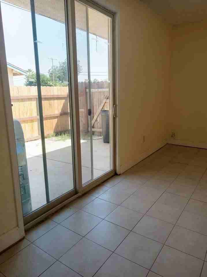 7072 Aveni #B - Photo 3 of 4