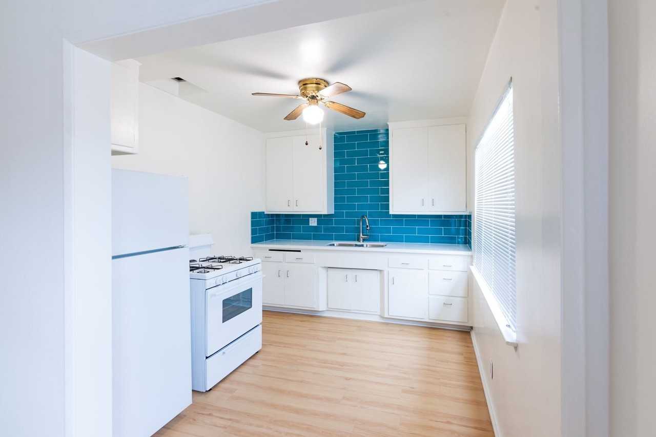 1243 Federal Ave #7 - Photo 2 of 12