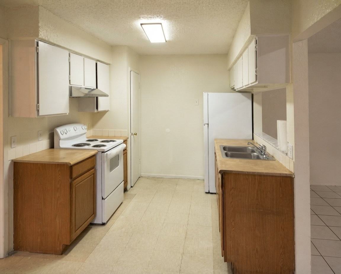 1001 Bird Creek Dr #B - Photo 3 of 8