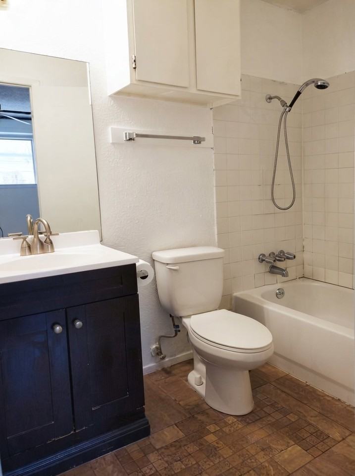1001 Bird Creek Dr #B - Photo 5 of 8