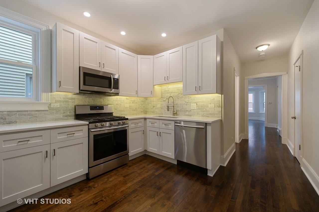 2305 N Ridgeway Ave #1 - Photo 5 of 11