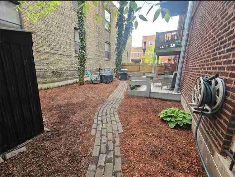 1050 W Dakin St #G2 - Photo 3 of 13