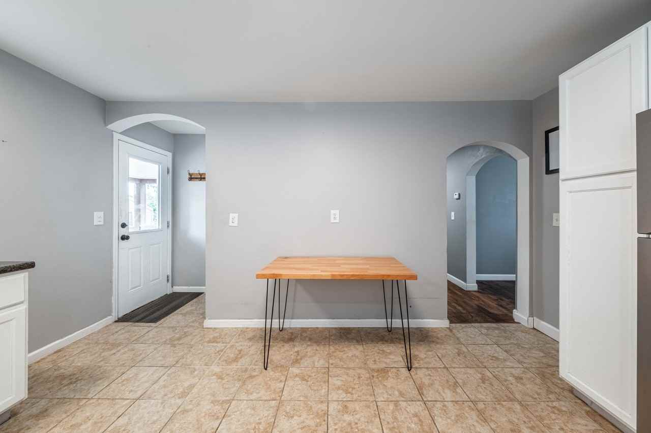 941 S 3rd St - Photo 7 of 16