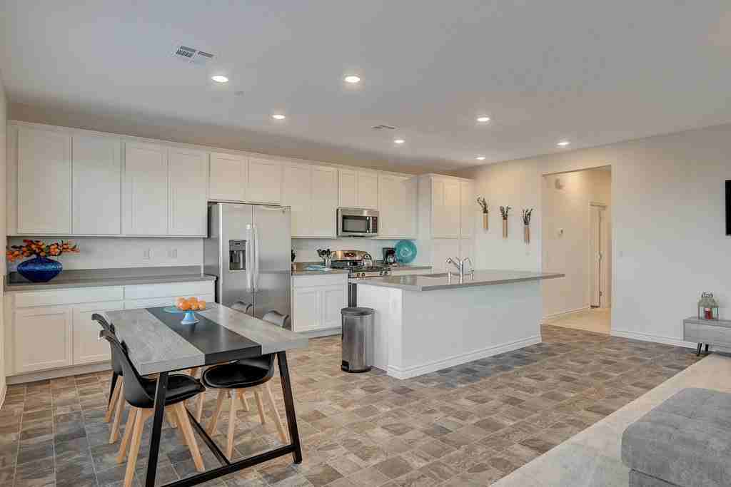 226 White Crest Peak Ave #A - Photo 3 of 10