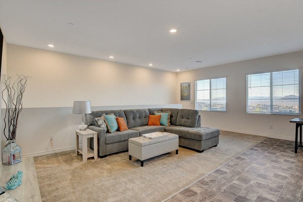 226 White Crest Peak Ave #A - Photo 6 of 10