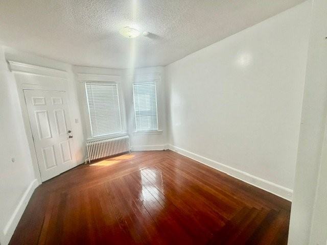 152 Sheffield Ave #1stFL - Photo 2 of 10