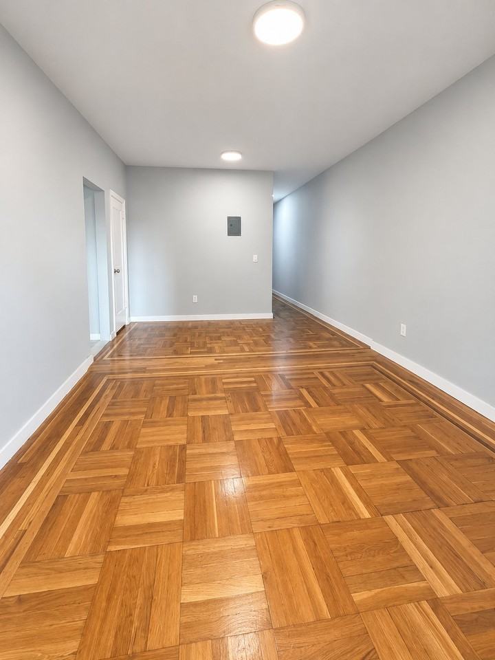 517 W 7th St #402 - Photo 5 of 7